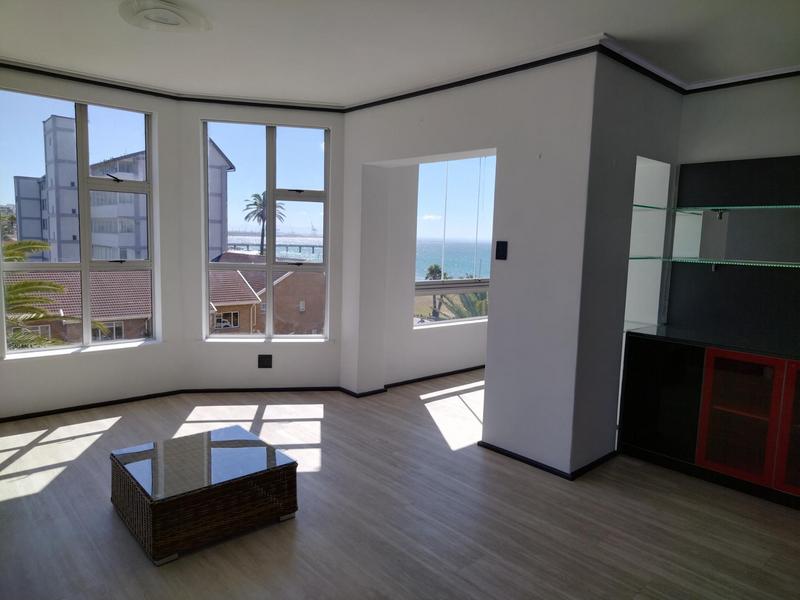 2 Bedroom Property for Sale in Summerstrand Eastern Cape